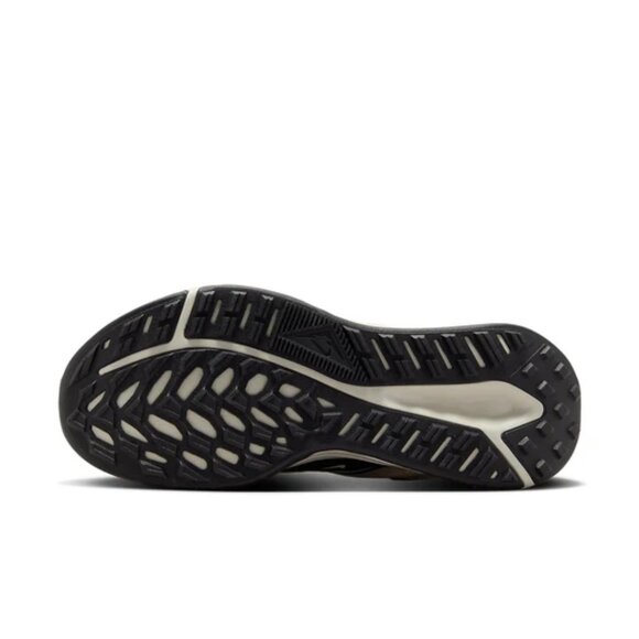 11W/9.5M - [NEW] Women's Nike Juniper Trail 2 GTX Shoes FB2065-100 - Picture 2 of 6